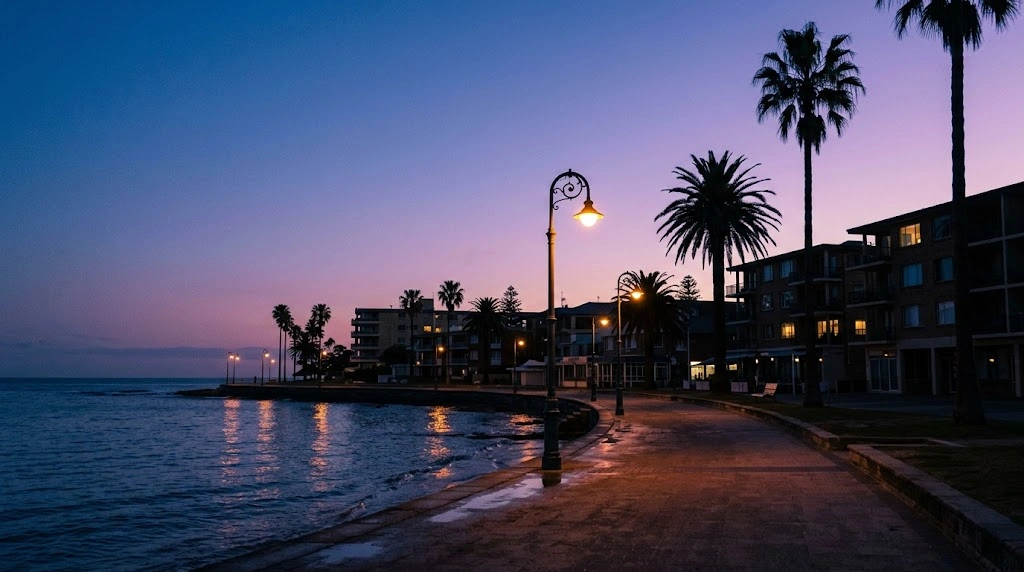 Blue hour along the Cronulla esplanade